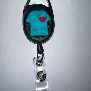 retractable reel id badge holder